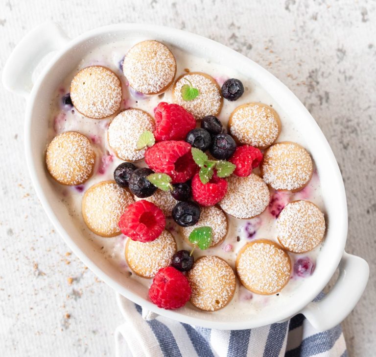 Easy Ice Box Cake Recipe with local Vermont berries from Woodstock Farmers' Market